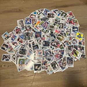 Lot Of 600 Baseball Cards Various Years Rookies Teams Players Mascots Topps